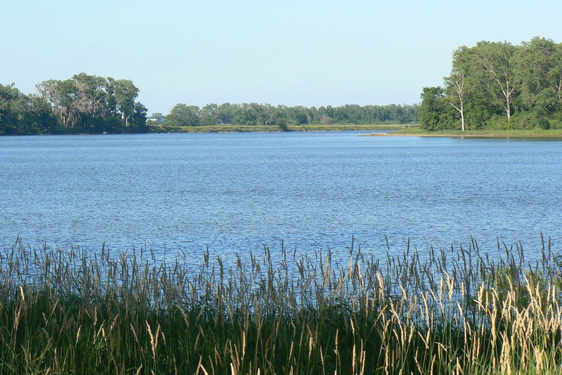 DeSoto Lake. Wikimedia Commons